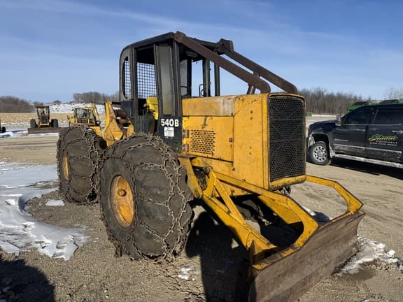 Image of John Deere 540B equipment image 2