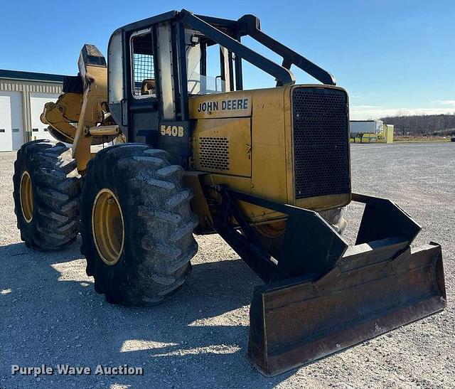 Image of John Deere 540B equipment image 2