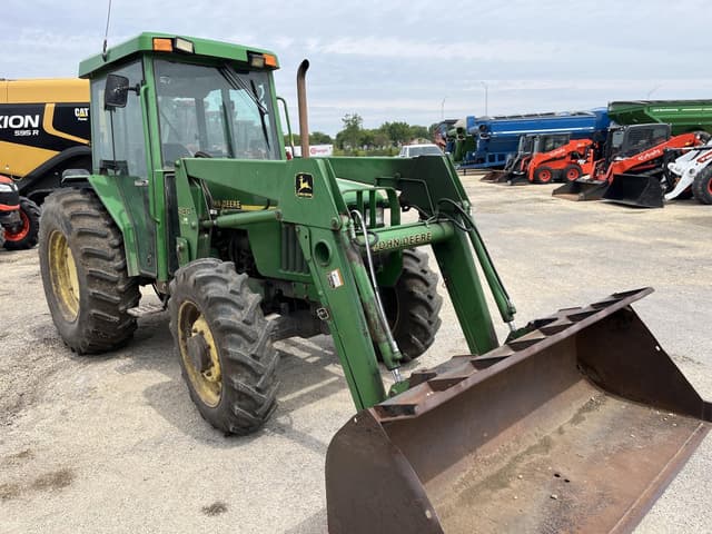 Image of John Deere 5410 equipment image 2