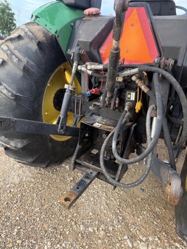 Image of John Deere 5410 equipment image 4