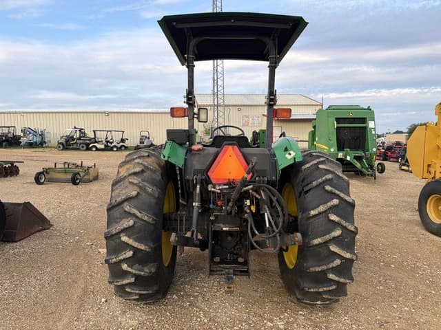 Image of John Deere 5410 equipment image 3