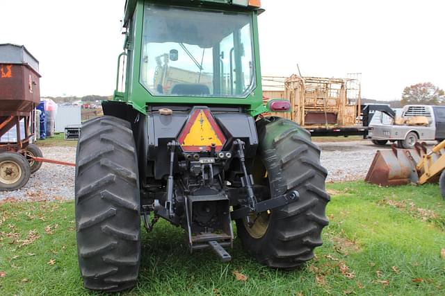 Image of John Deere 5410 equipment image 4