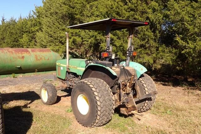 Image of John Deere 5410 equipment image 3