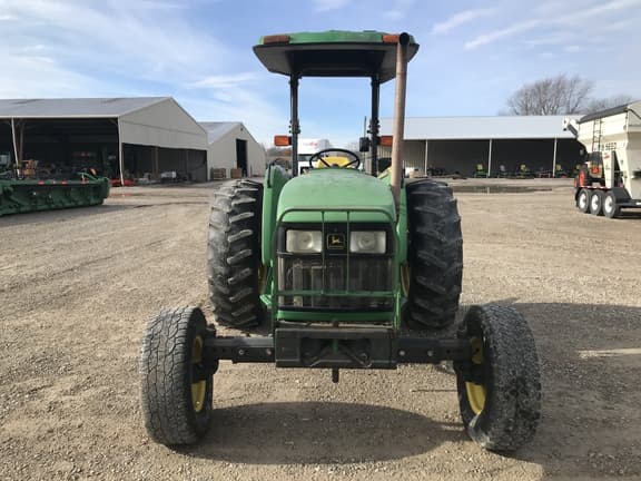 Image of John Deere 5410 equipment image 4