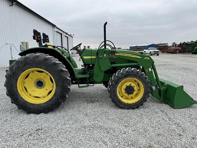 Image of John Deere 5410 equipment image 4