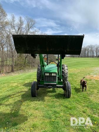 Image of John Deere 5410 equipment image 4