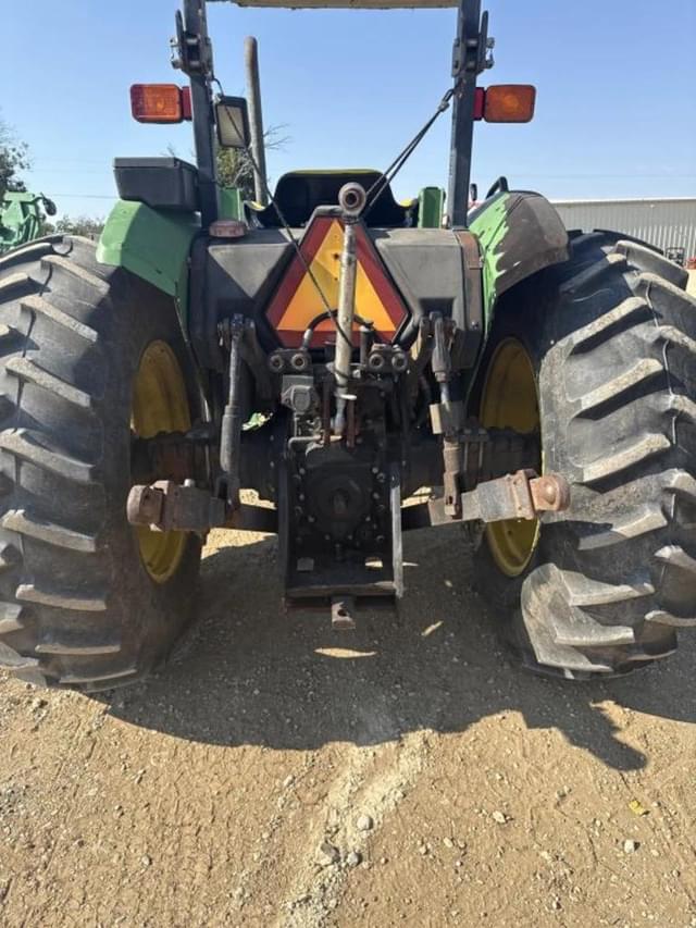 Image of John Deere 5410 equipment image 3