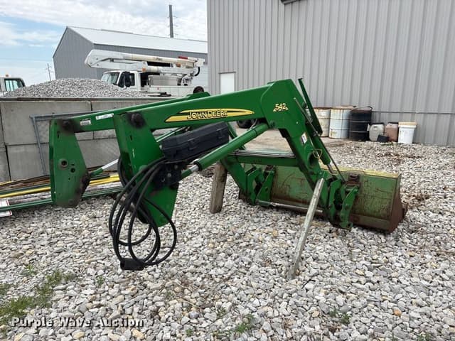 Image of John Deere 542 equipment image 4