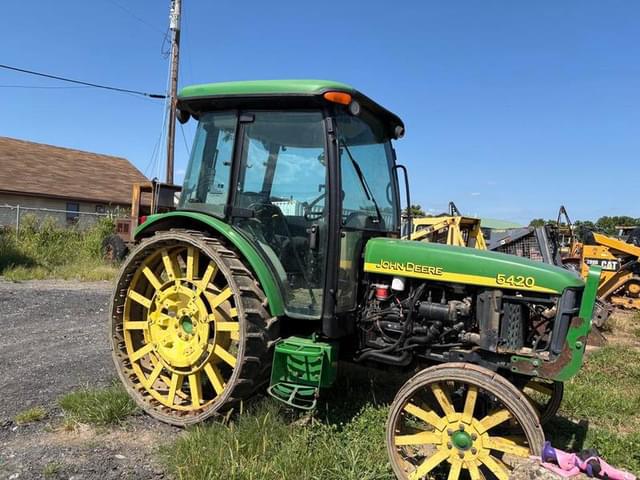 Image of John Deere 5420 equipment image 4