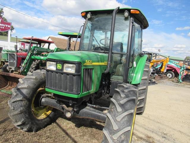 Image of John Deere 5420 equipment image 2