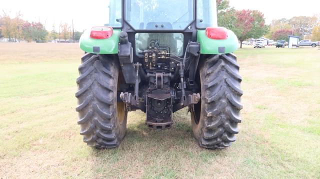 Image of John Deere 5420 equipment image 4