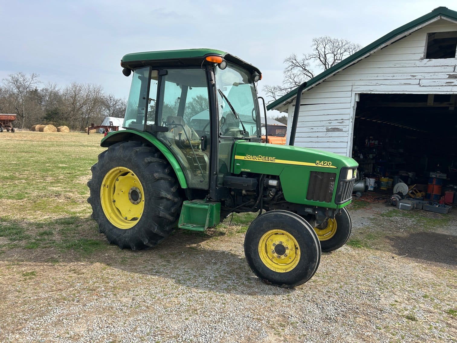 John Deere 5420 Equipment Image0
