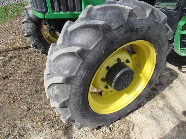 Image of John Deere 5420 equipment image 3