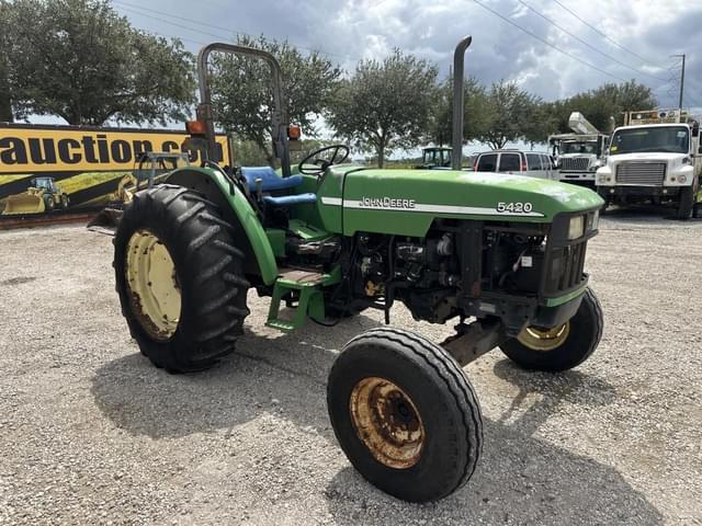 Image of John Deere 5420 equipment image 4