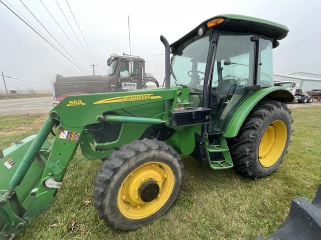 Image of John Deere 5425 equipment image 2