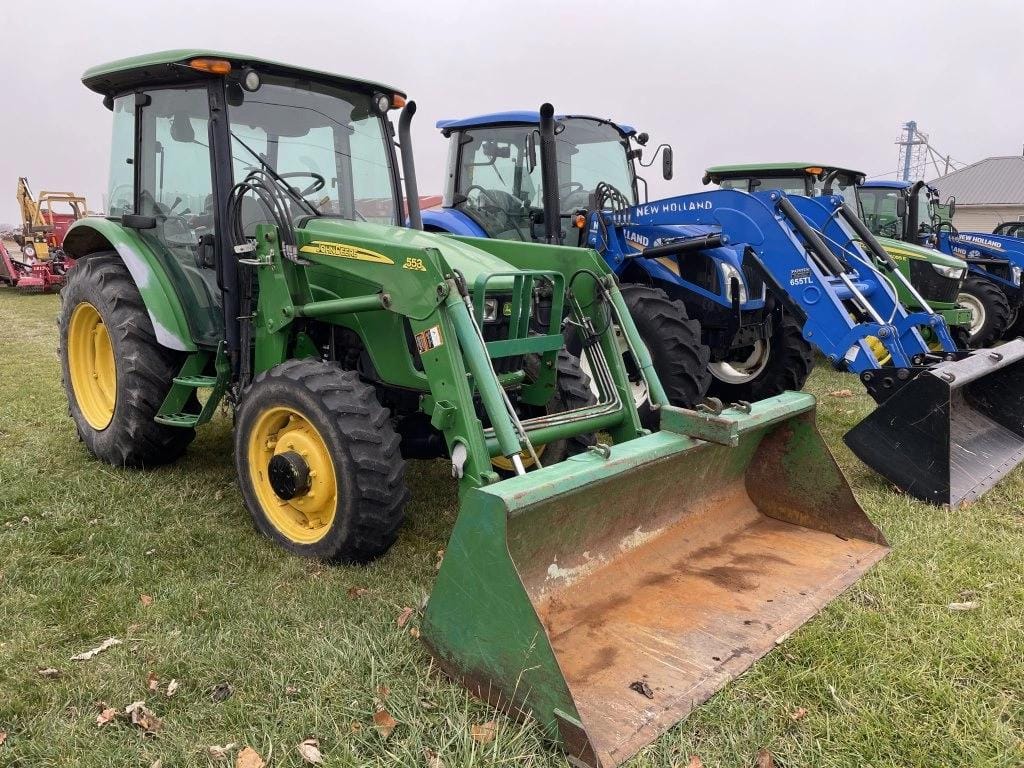 John Deere 5425 Equipment Image0