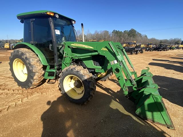 Image of John Deere 5425 equipment image 3