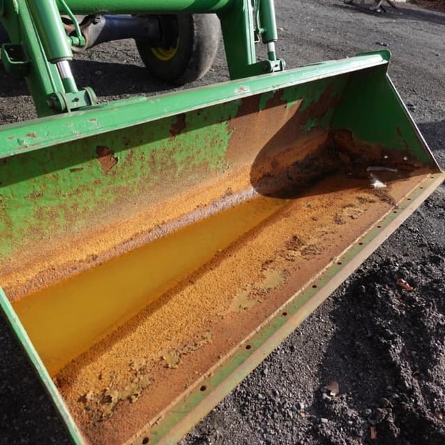 Image of John Deere 5425 equipment image 3