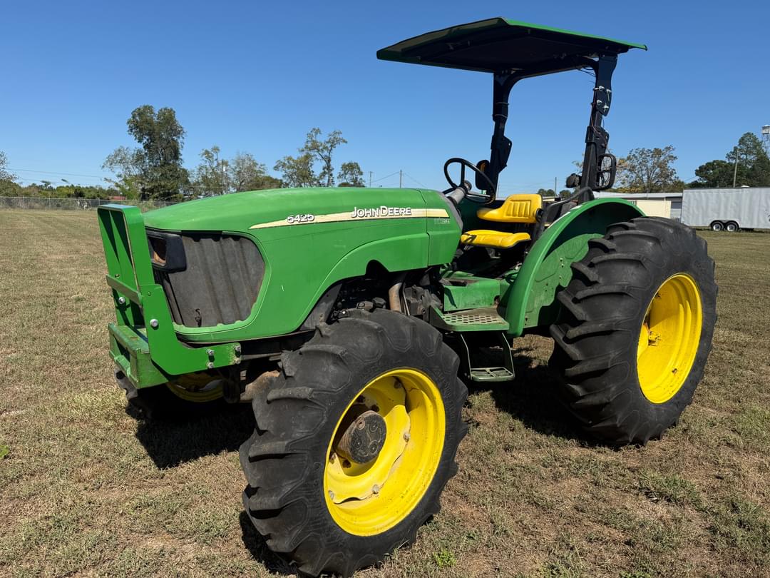 Image of John Deere 5425 Primary image