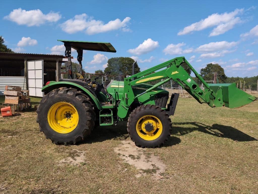 Image of John Deere 5425 Image 0