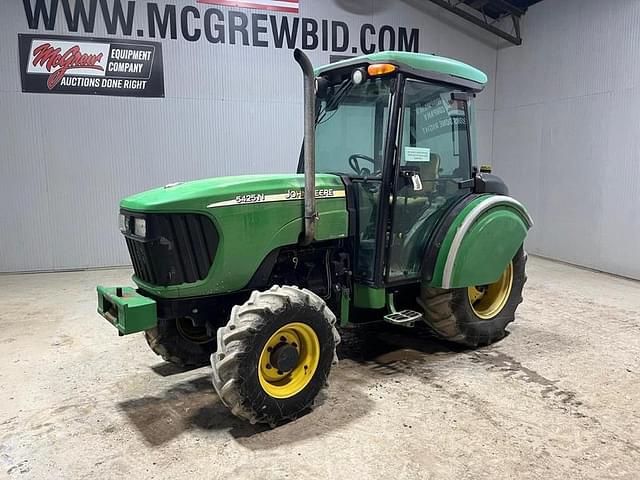 Image of John Deere 5425 equipment image 1