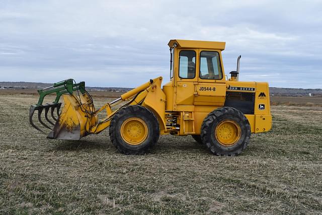 Image of John Deere 544B equipment image 3