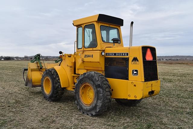 Image of John Deere 544B equipment image 4