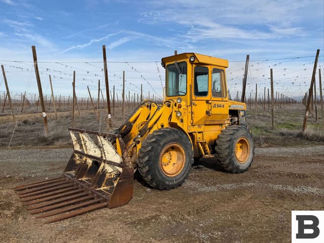Image of John Deere 544 equipment image 1