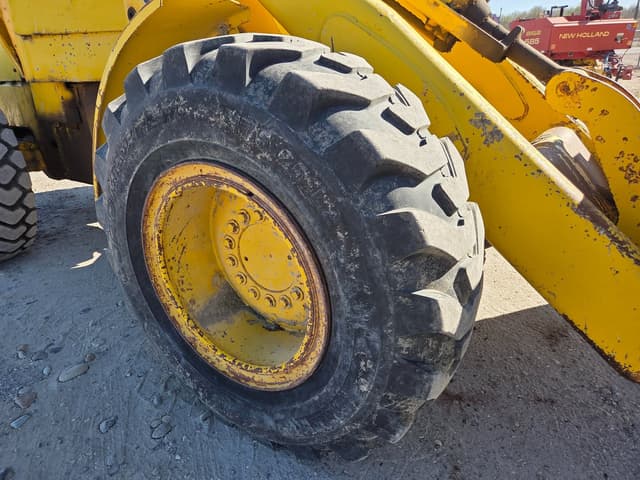 Image of John Deere 544C equipment image 3