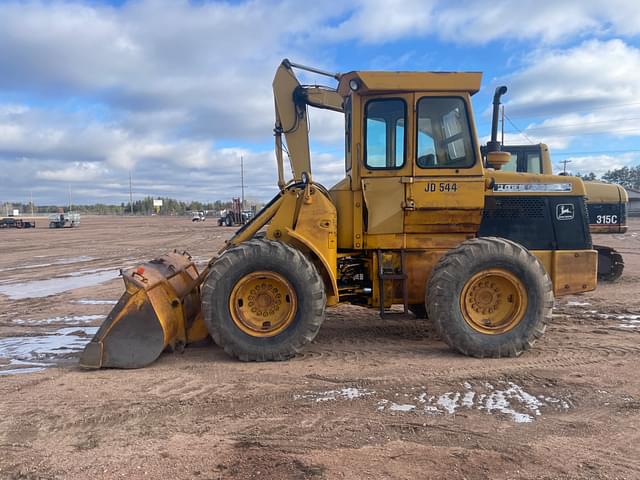 Image of John Deere 544 equipment image 1