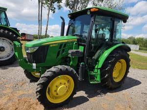 John Deere 5055E Image