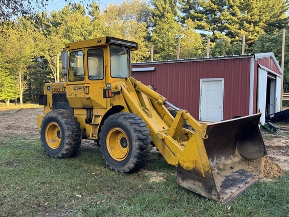 John Deere 544B Equipment Image0