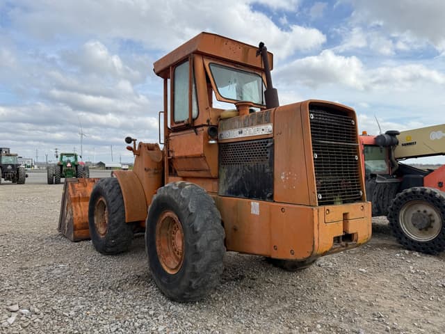 Image of John Deere 544B equipment image 2