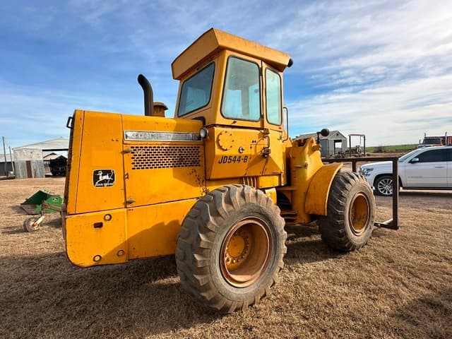 Image of John Deere 544B equipment image 3