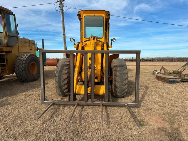 Image of John Deere 544B equipment image 1