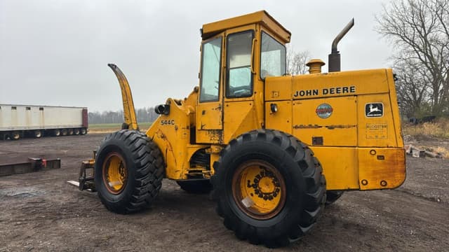 Image of John Deere 544C equipment image 2
