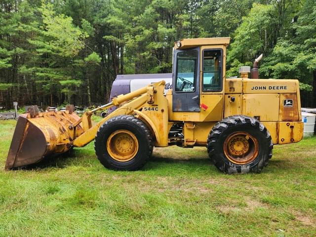 Image of John Deere 544C equipment image 1
