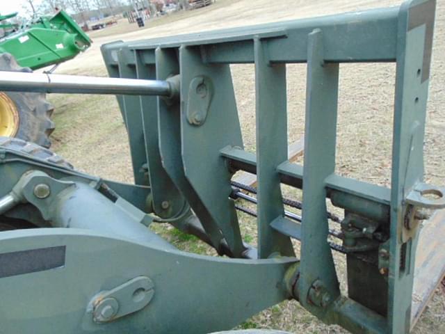 Image of John Deere 544E equipment image 4