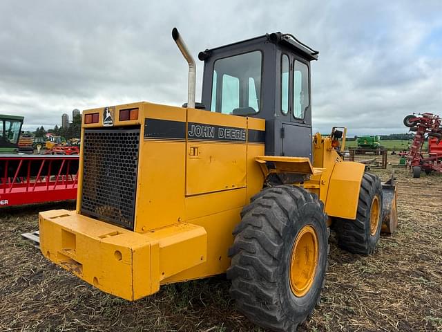 Image of John Deere 544E equipment image 4