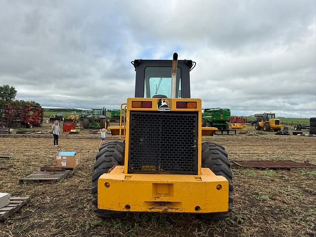 Image of John Deere 544E equipment image 3