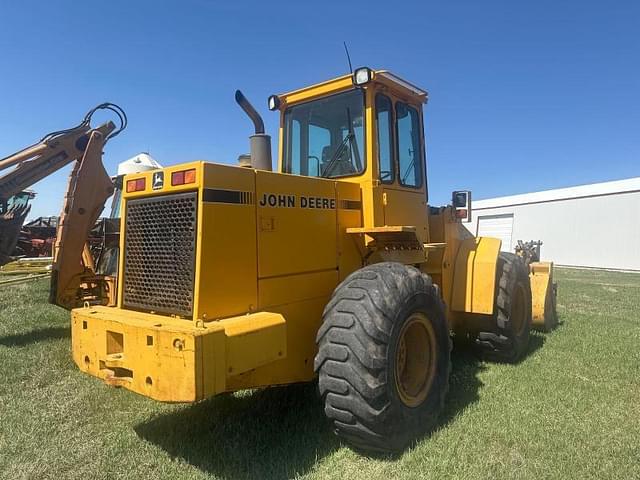 Image of John Deere 544E equipment image 2