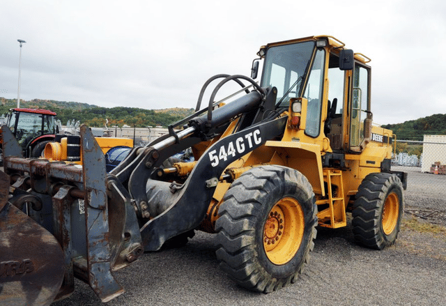 Image of John Deere 544GTC equipment image 1