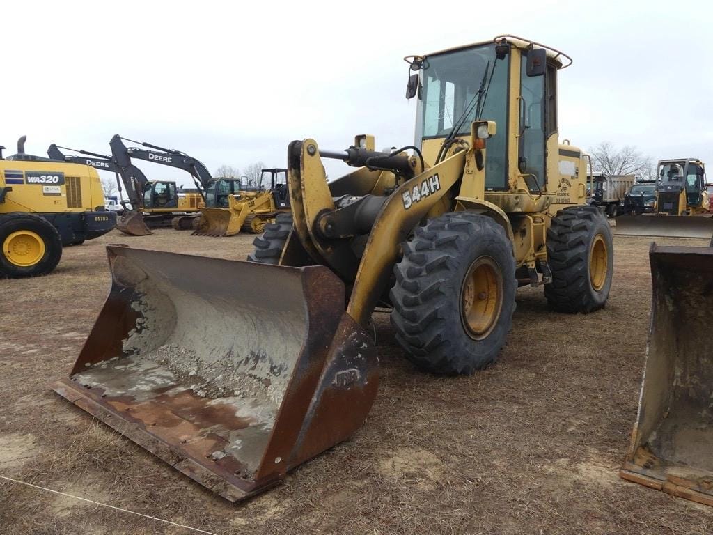 John Deere 544H Equipment Image0