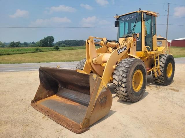 Image of John Deere 544H equipment image 1