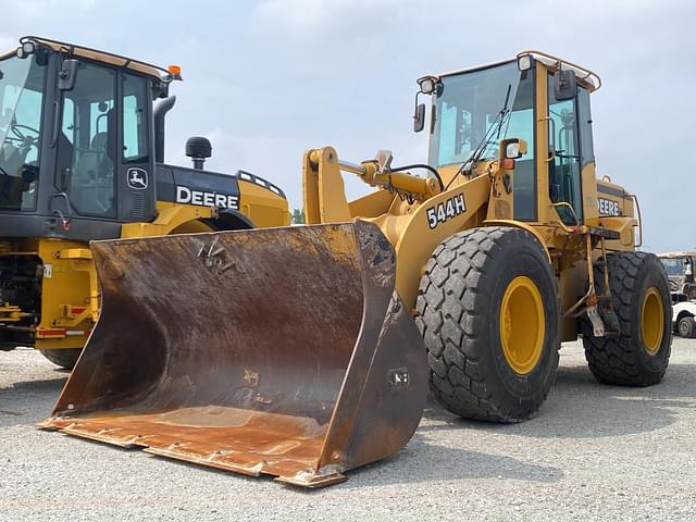 Image of John Deere 544H equipment image 1