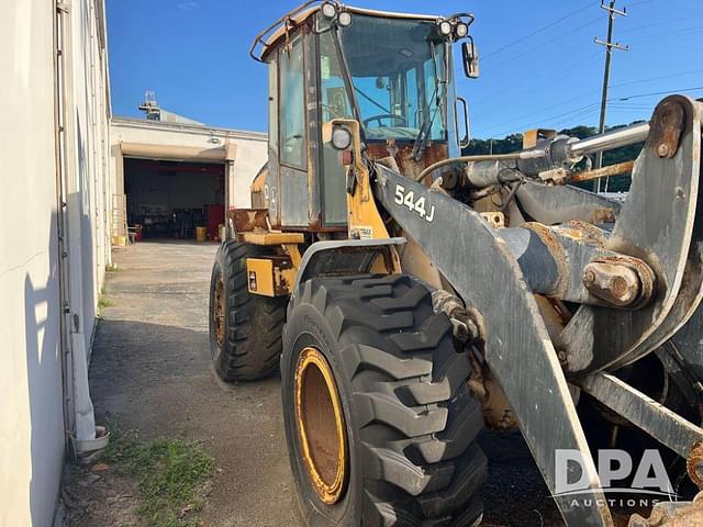 Image of John Deere 544J equipment image 1