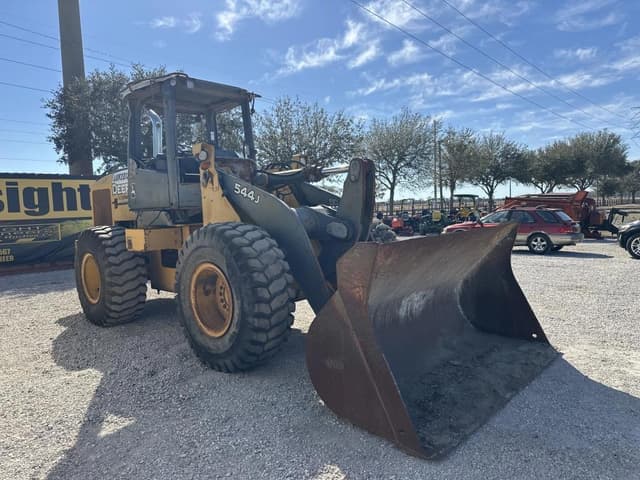 Image of John Deere 544J equipment image 4