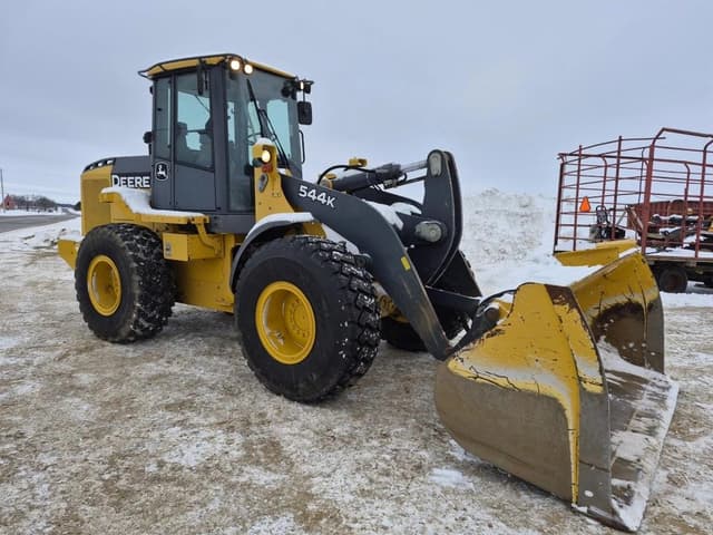 Image of John Deere 544K equipment image 4