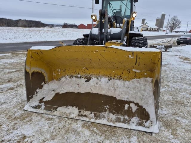 Image of John Deere 544K equipment image 3