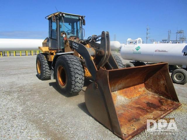 Image of John Deere 544K equipment image 3